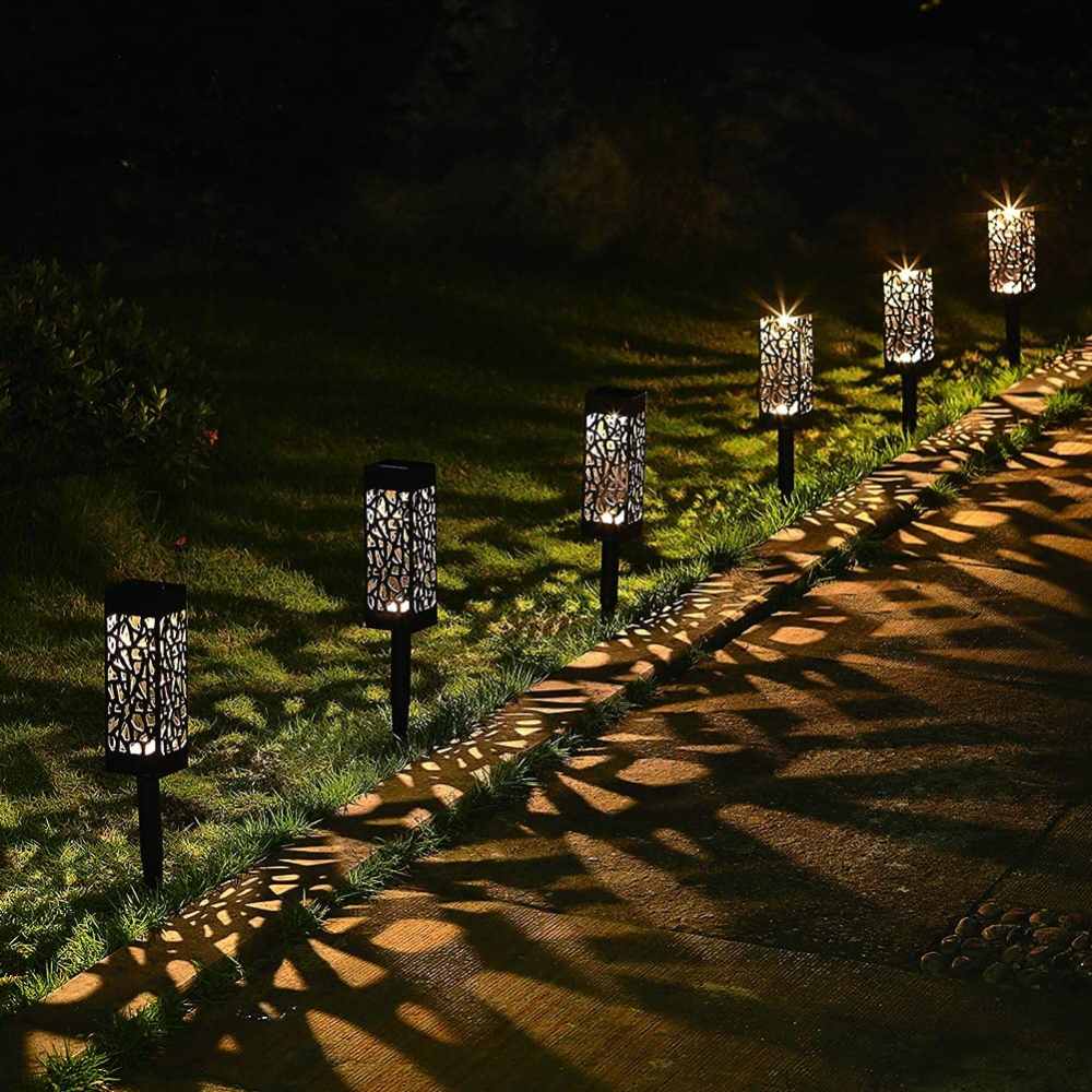 Solar Powered LED Garden Lights: image 2